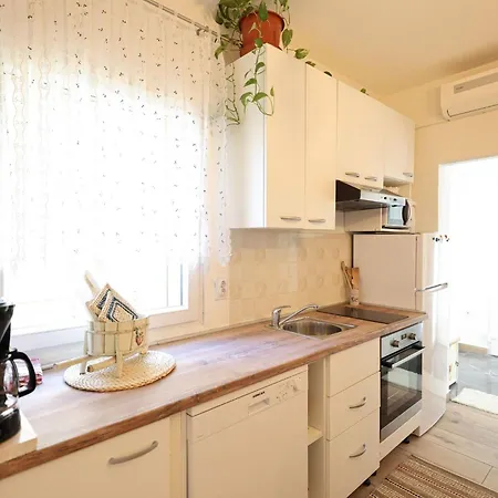 Rustica Mit Exklusiver Nutzung Des Pool By Interhome 아파트 자다르