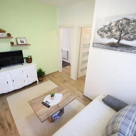 아파트 Rustica Mit Exklusiver Nutzung Des Pool By Interhome *
