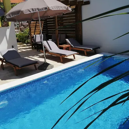 Rustica Mit Exklusiver Nutzung Des Pool By Interhome 자다르